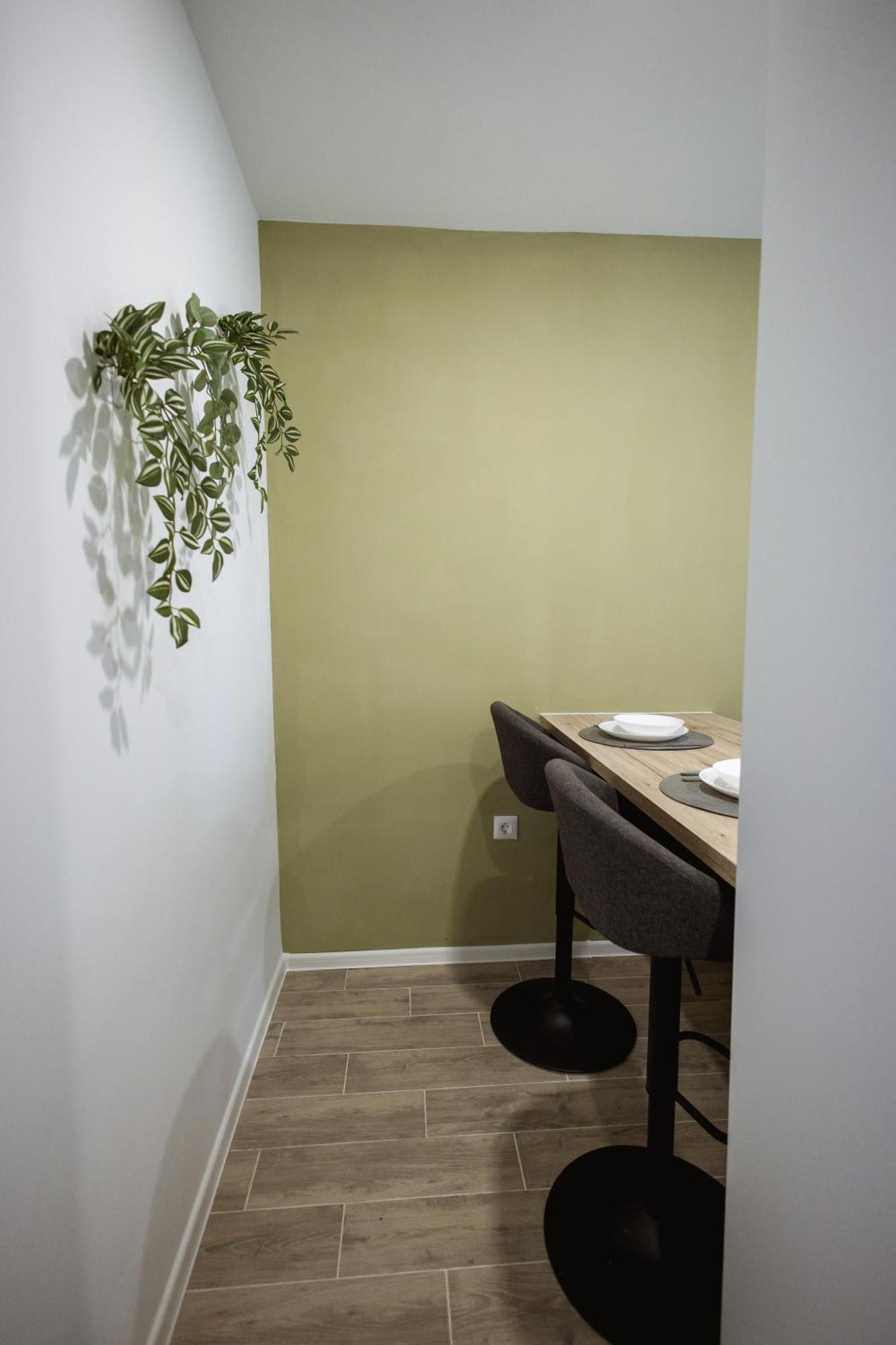 Cozy Studio Apartment In Osijek - Self Check In Esterno foto